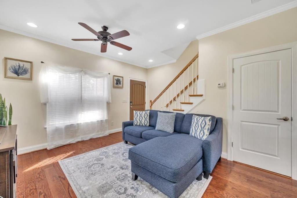 הוילה קונקורד Cozy 2B Townhouse King Bed Free Parking Tv In Brs מראה חיצוני תמונה