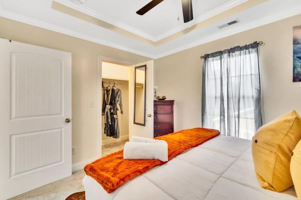הוילה קונקורד Cozy 2B Townhouse King Bed Free Parking Tv In Brs מראה חיצוני תמונה